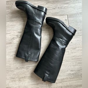 Flattered leather boots